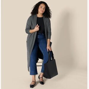 Loft Women’s Lightweight Duster Length Cardigan Grey Sweater. Size MP